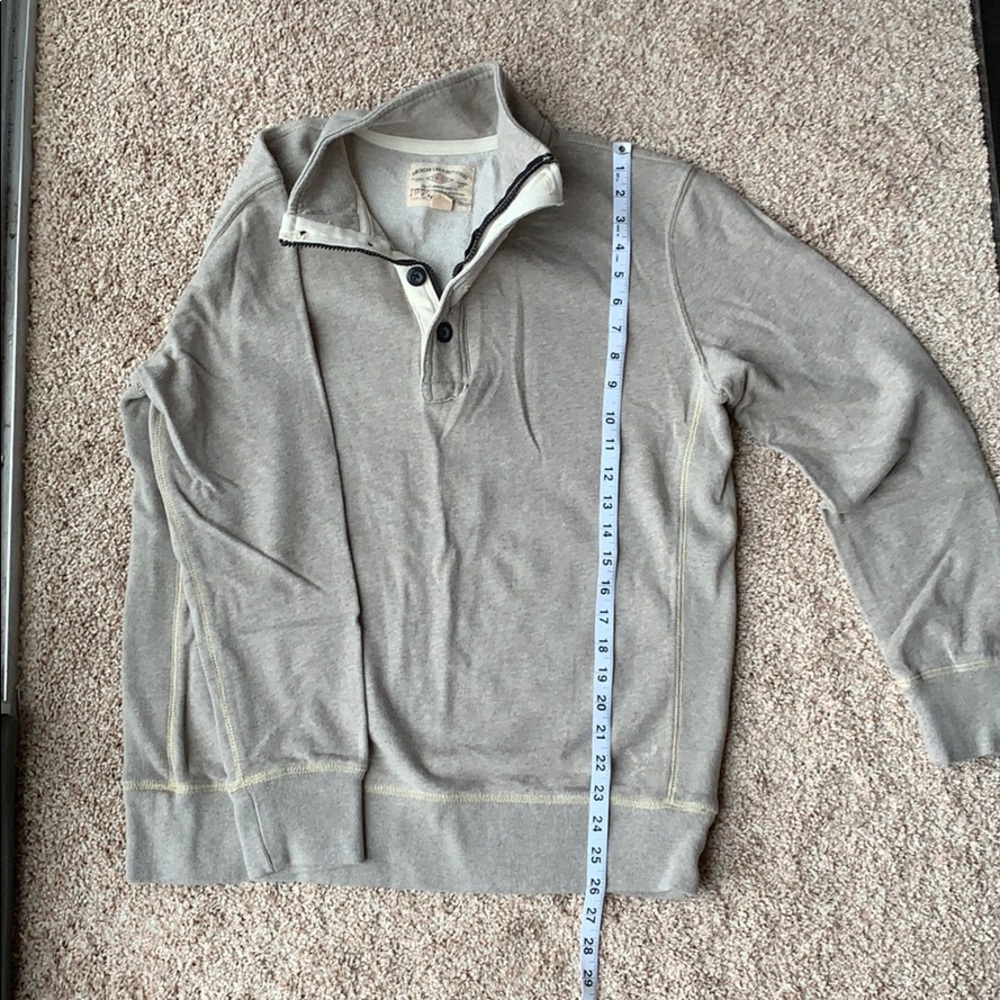 American eagle sweater